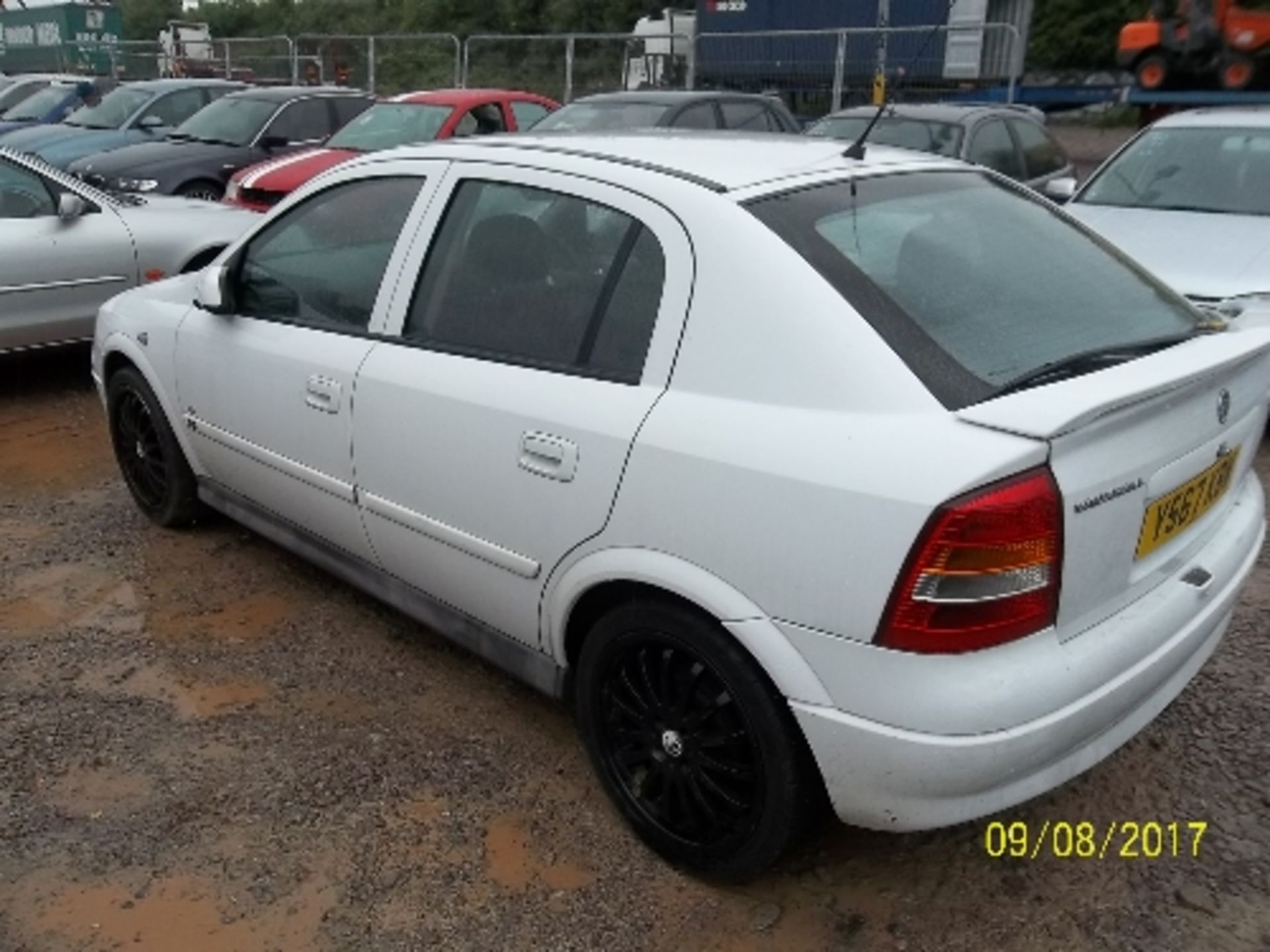 Vauxhall Astra LS DTI 16V ECO - Y567 KBW Date of registration: 19.07.2001 1686cc, diesel, manual, - Image 4 of 4