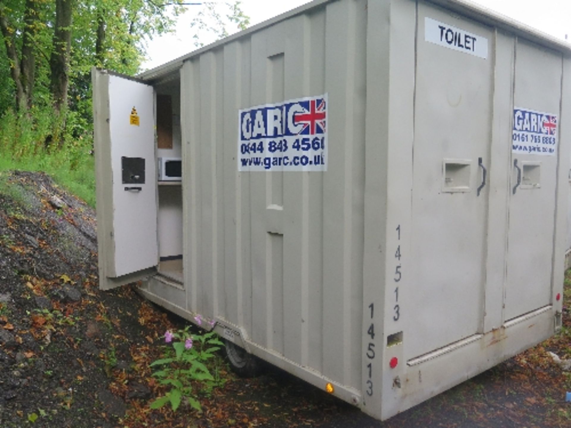 14ft x 8ft mobile Armadillo canteen & toilet with Stephill generator, 14513 - Image 4 of 7