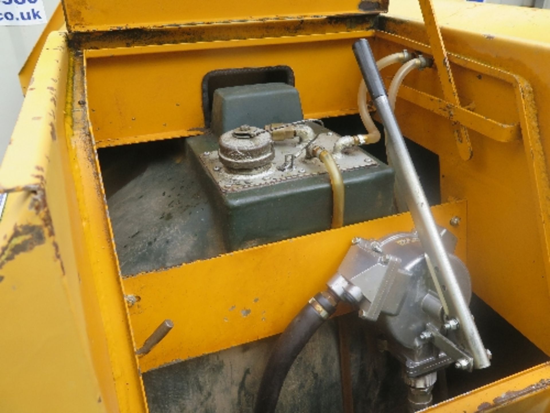 300 gallon bunded fuel tank c/w manual pump, 17467 - Image 2 of 2