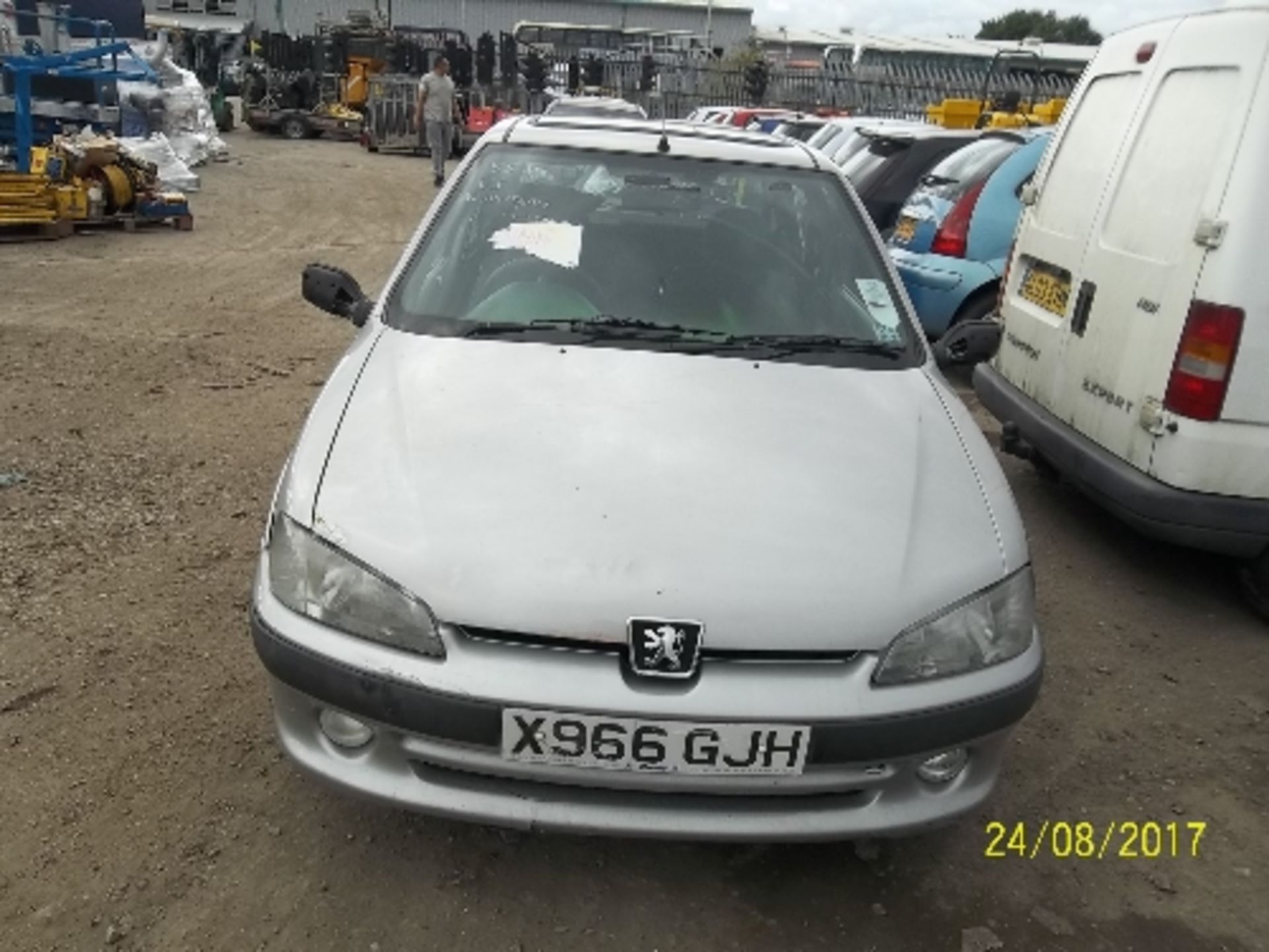 Peugeot 106 XR Quiksilver - X966 GJH Date of registration: 30.01.2001 1360cc, petrol, manual, silver