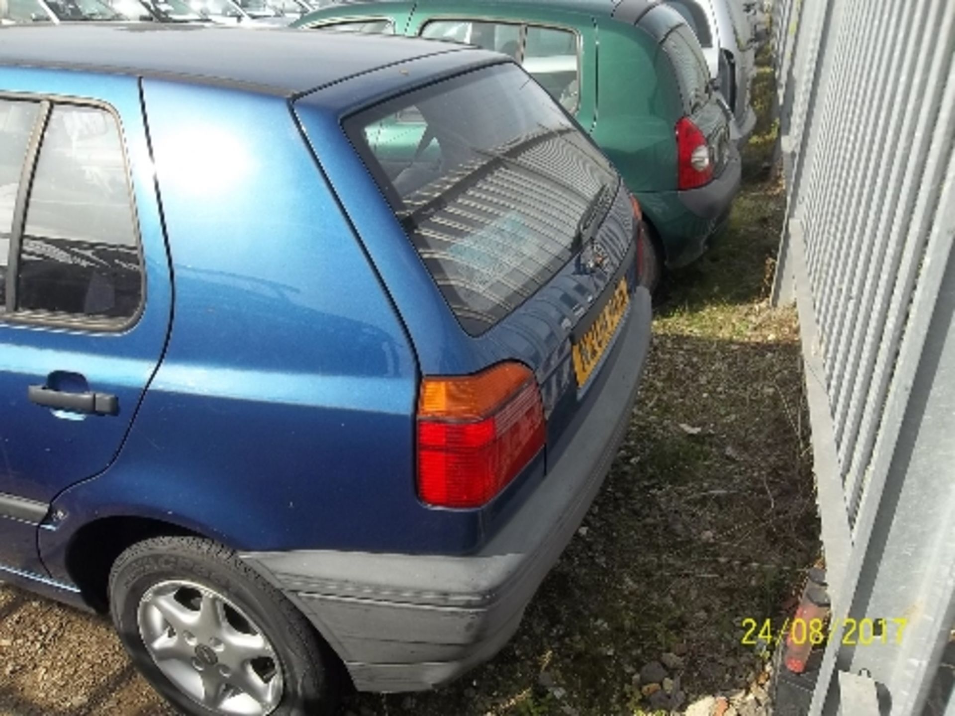 Volkswagen Golf - N204 MDG Date of registration: 24.08.1995 1391cc, petrol, manual, blue Odometer - Image 3 of 4