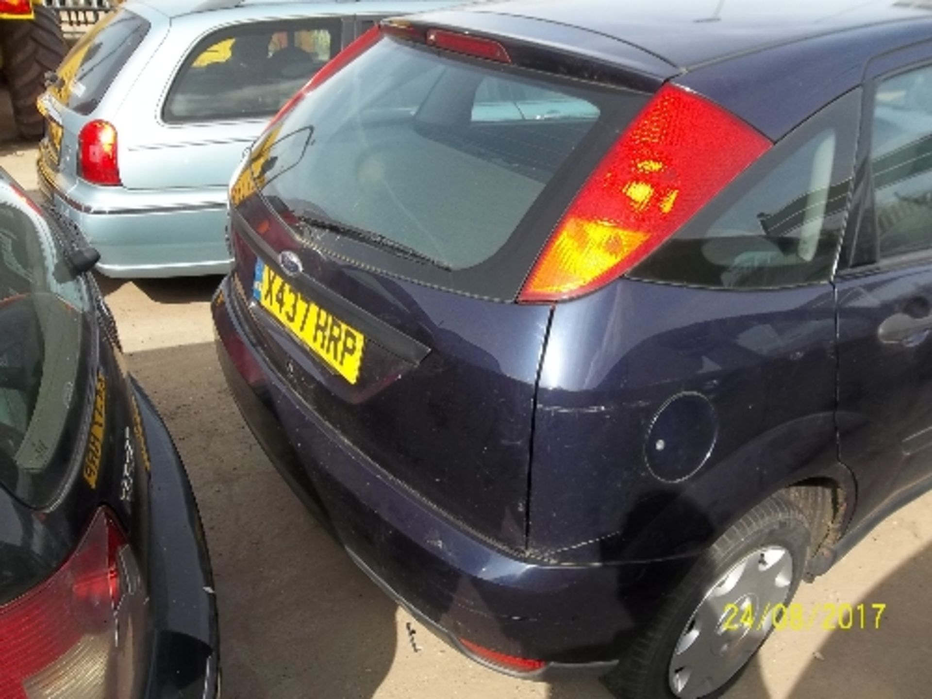 Ford Focus CL - X437 HRP Date of registration: 04.01.2001 1388cc, petrol, manual, blue Odometer - Image 3 of 4