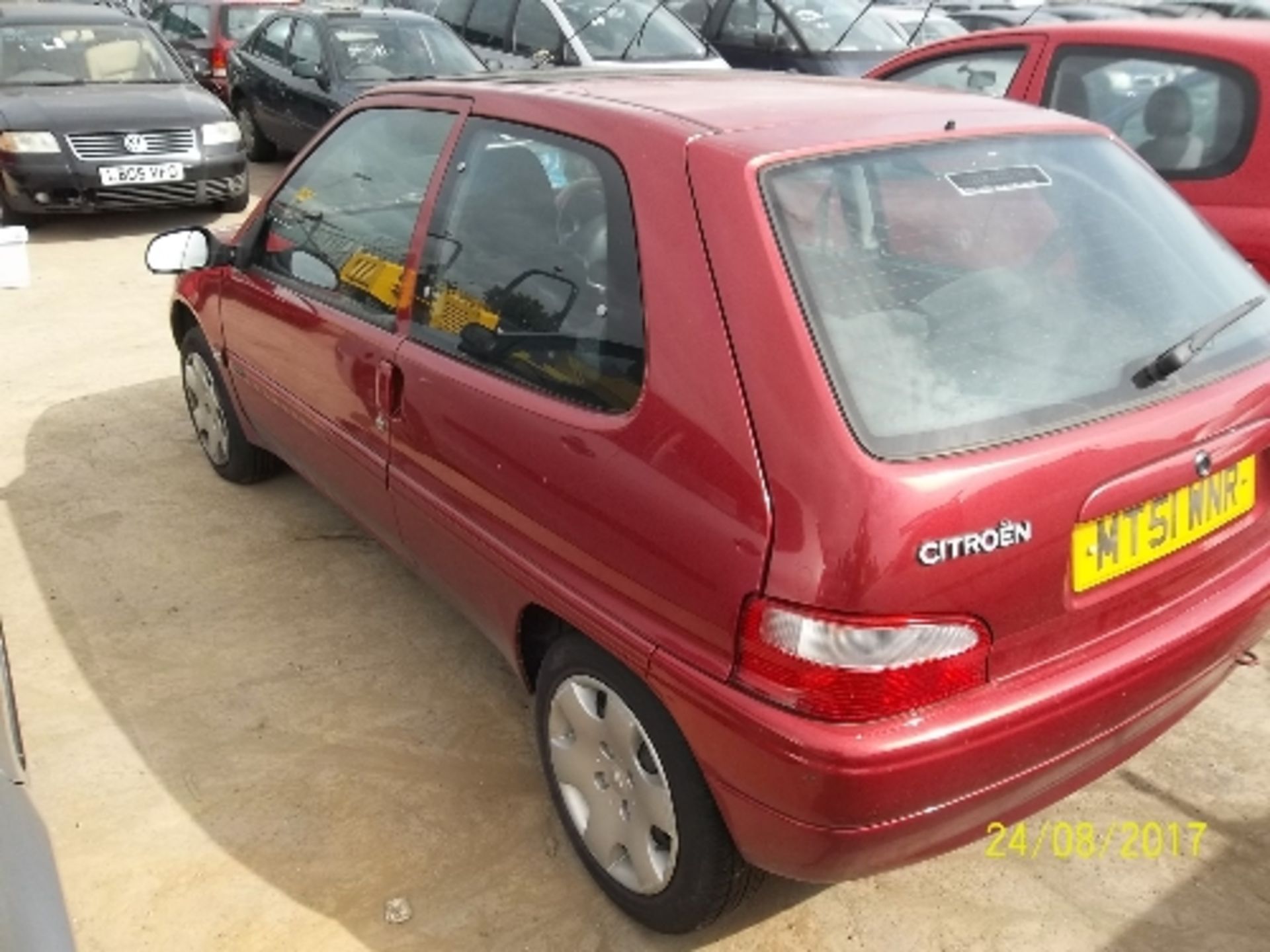 Citroen Saxo 1.1I Desire - MT51 WNR Date of registration: 07.01.2002 1124cc, petrol, manual, red - Image 4 of 4