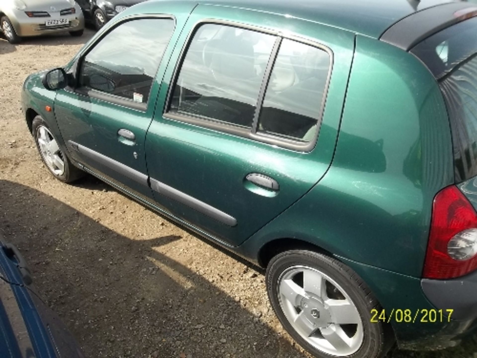 Renault Clio Privilege 16V - HG51 LZK Date of registration: 02.11.2001 1390cc, petrol, 4 speed auto, - Image 4 of 4