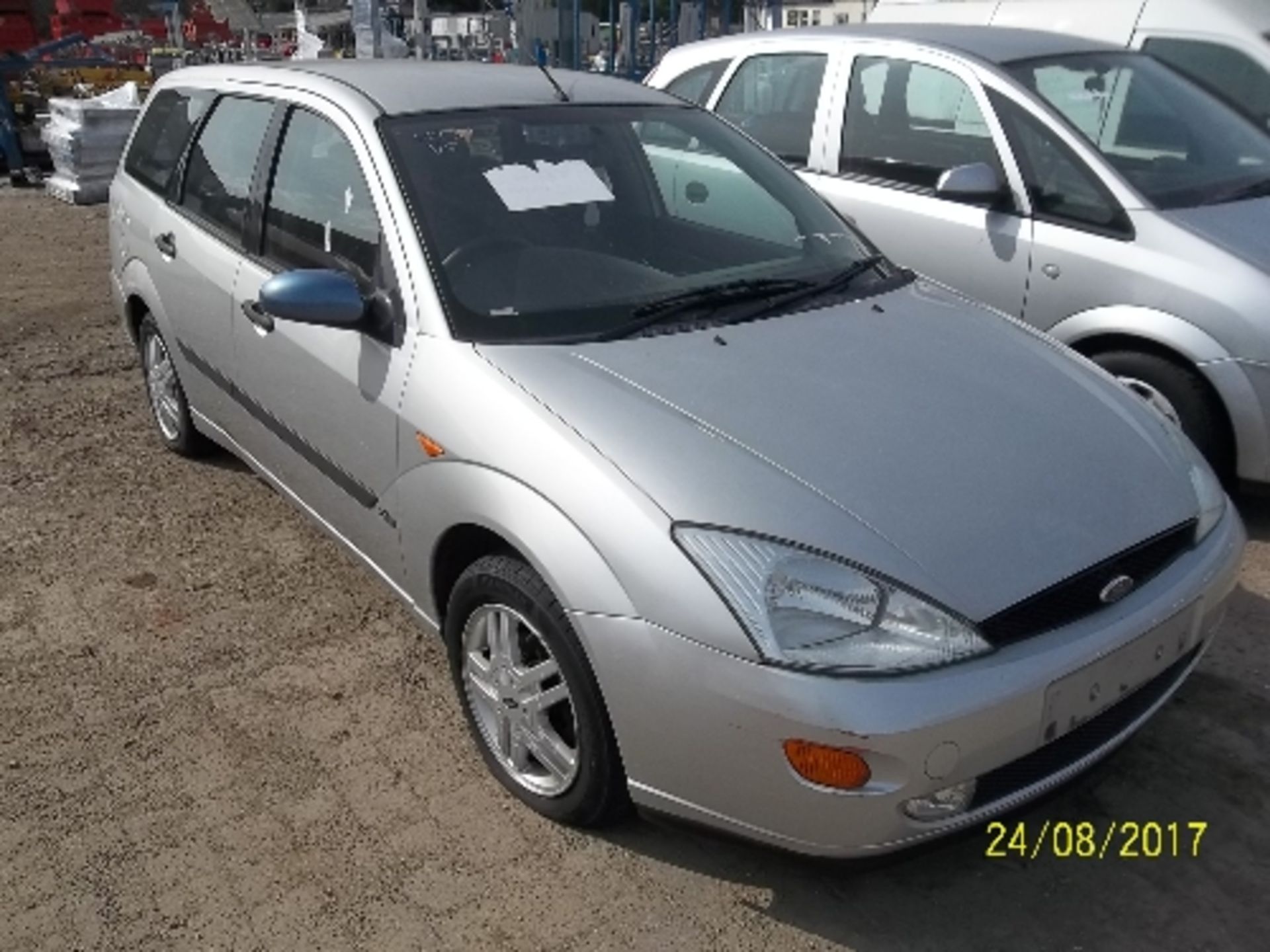 Ford Focus Zetec Estate - KJ51 WLZ Date of registration: 01.09.2001 1796cc, petrol, manual, silver - Image 2 of 4