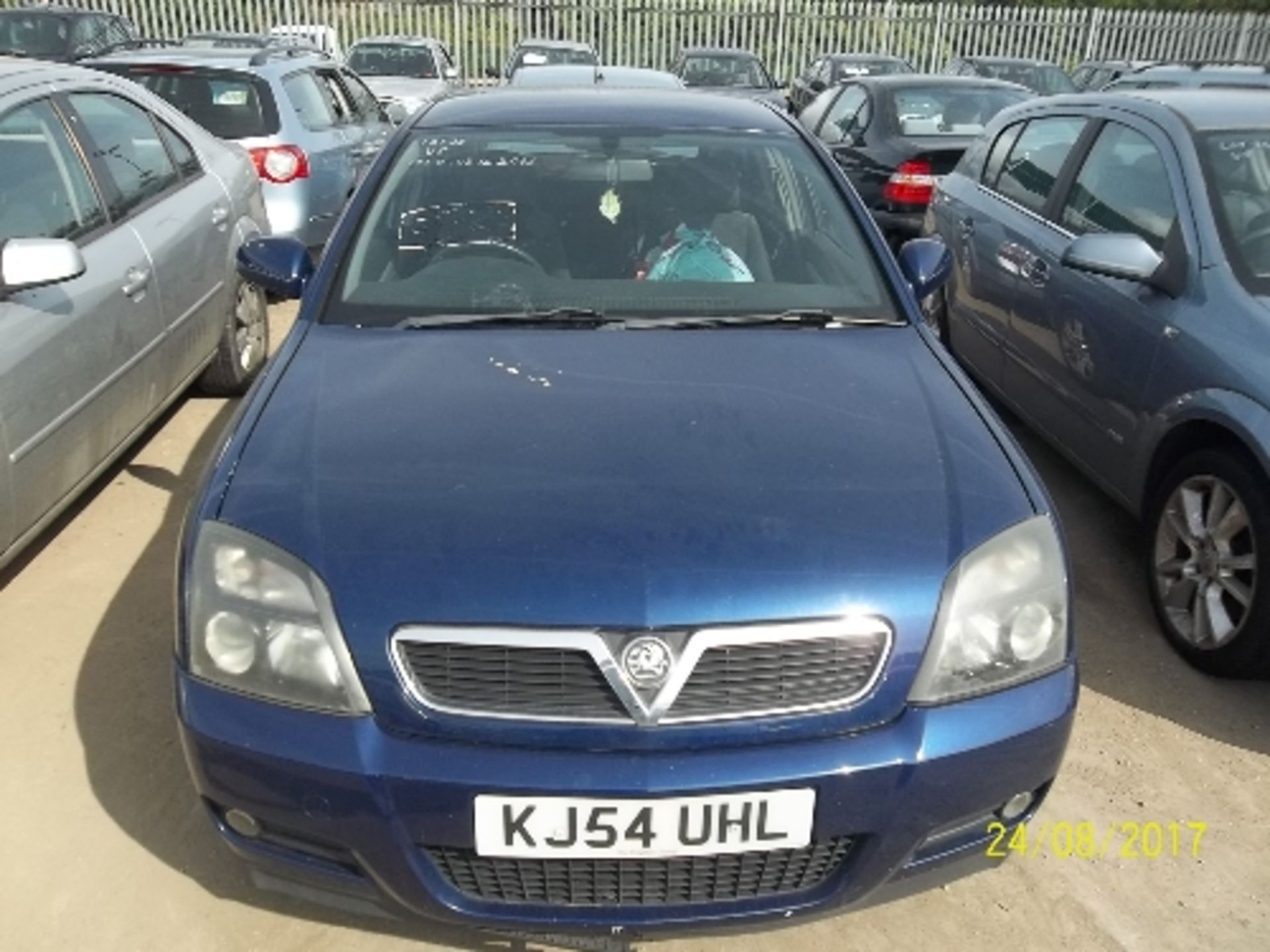 Vauxhall Vectra SRI NAV Direct - KJ54 UHL Date of registration: 25.11.2004 2198cc, petrol, manual,