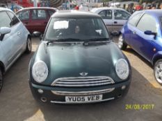 Mini Mini Cooper - YU05 VEB Date of registration: 01.04.2005 1598cc, petrol, manual, green