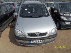 Vauxhall Zafira Design 16V - KL53 RZK Date of registration: 30.09.2003 1796cc, petrol, manual,