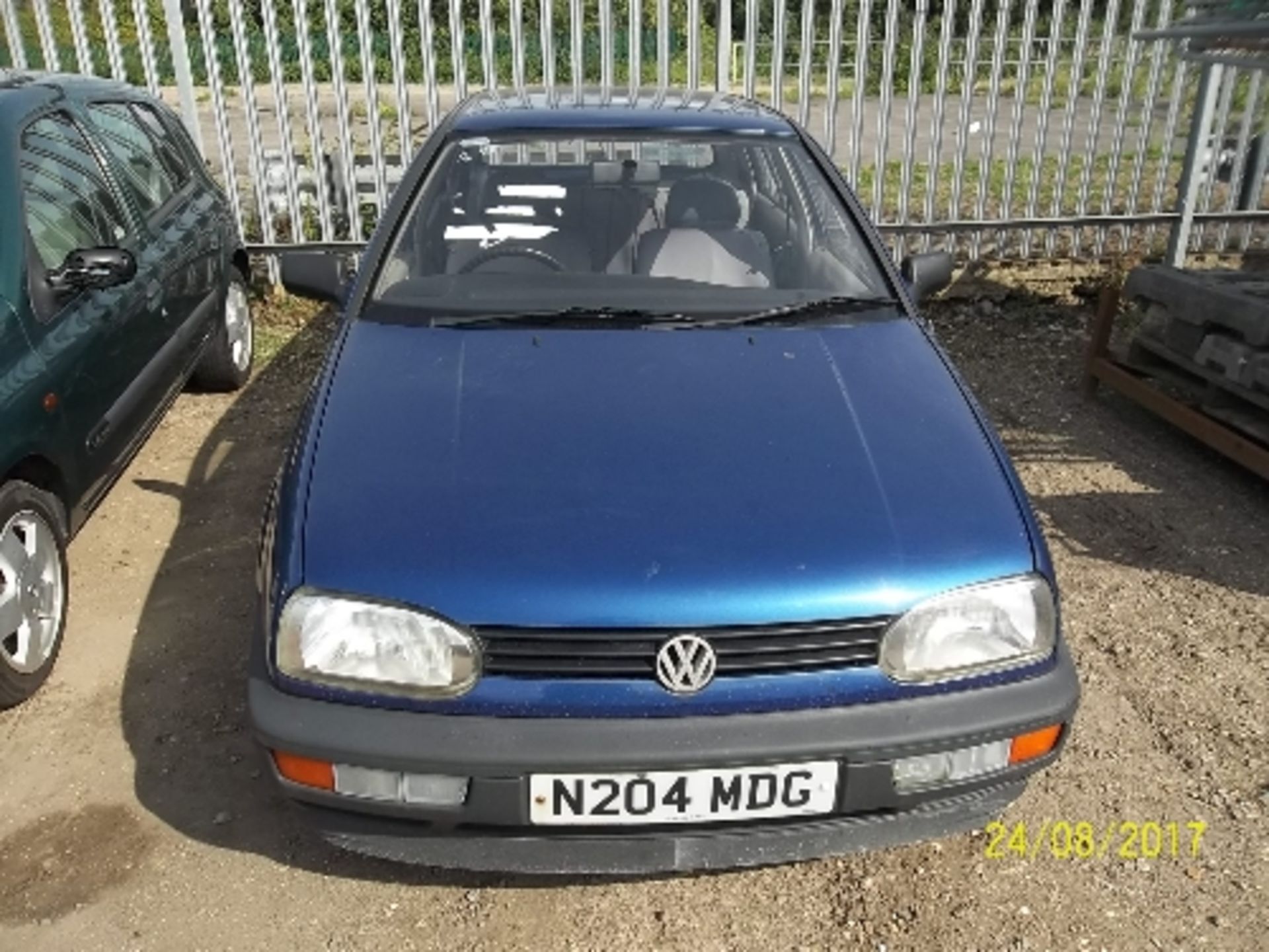 Volkswagen Golf - N204 MDG Date of registration: 24.08.1995 1391cc, petrol, manual, blue Odometer