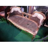 Louis XV style carved gilt framed cane slat 2 seat 'social', a/f