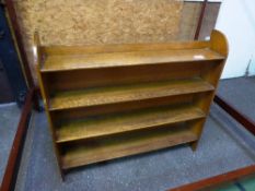 Oak open bookcase with 4 shelves