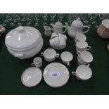 Qty of white chinaware