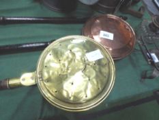Large copper long-handled bed warmer & a large brass bed long-handled warmer