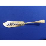 Victorian silver fish server with filigree decoration to blade, 4.19ozt
