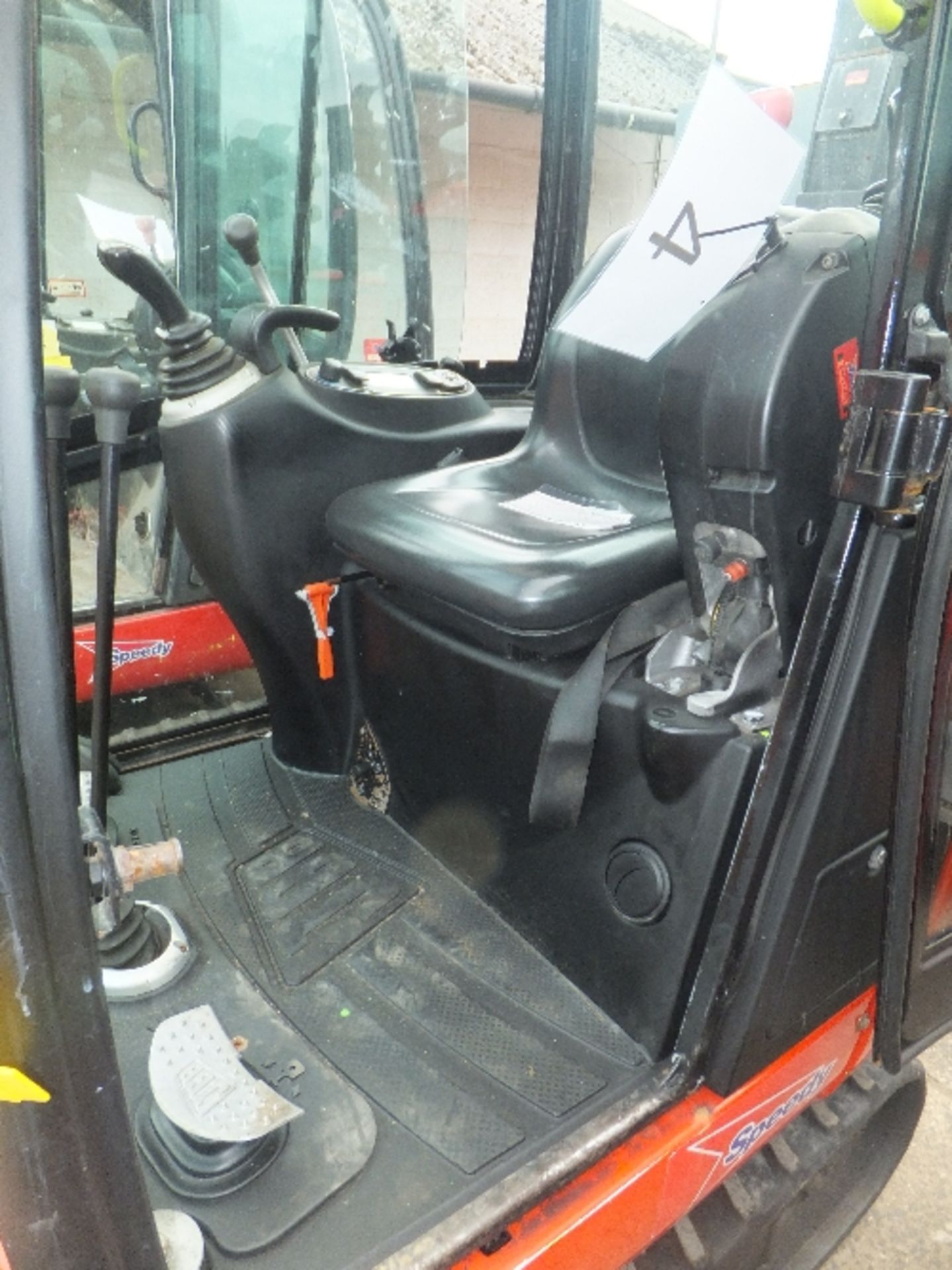 JCB 801.8 mini digger 2011 2176hours RDD expanding tracks MA0141631 - Image 6 of 7