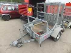 Pike traffic light trailer