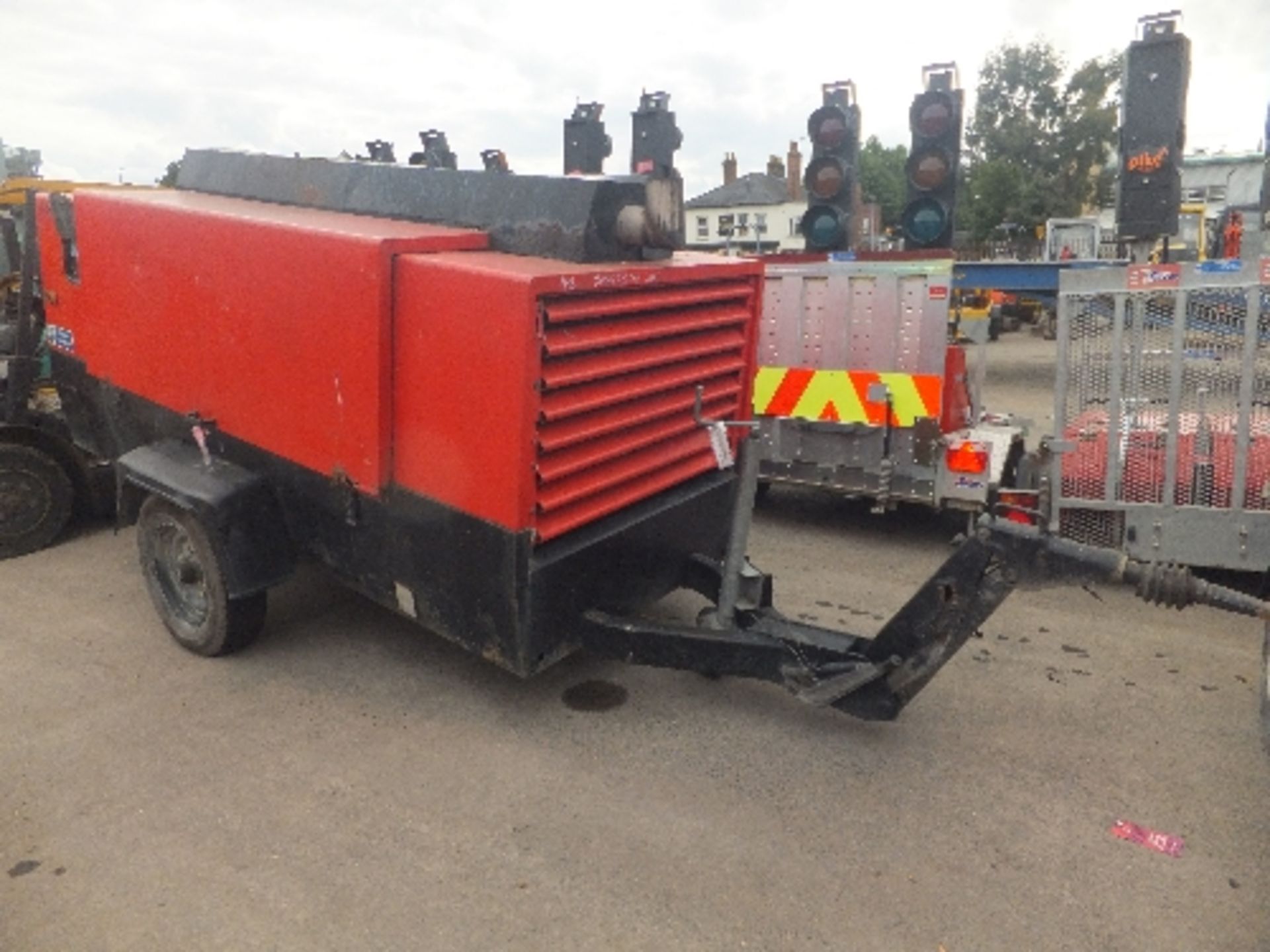 Atlas Copco XAHS236MD compressor 2005 9665 hours RMA 5063-C