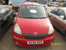 Toyota Yaris Verso - W698 RKM Date of registration: 28.07.2000 1299cc, petrol, 4 speed auto, red