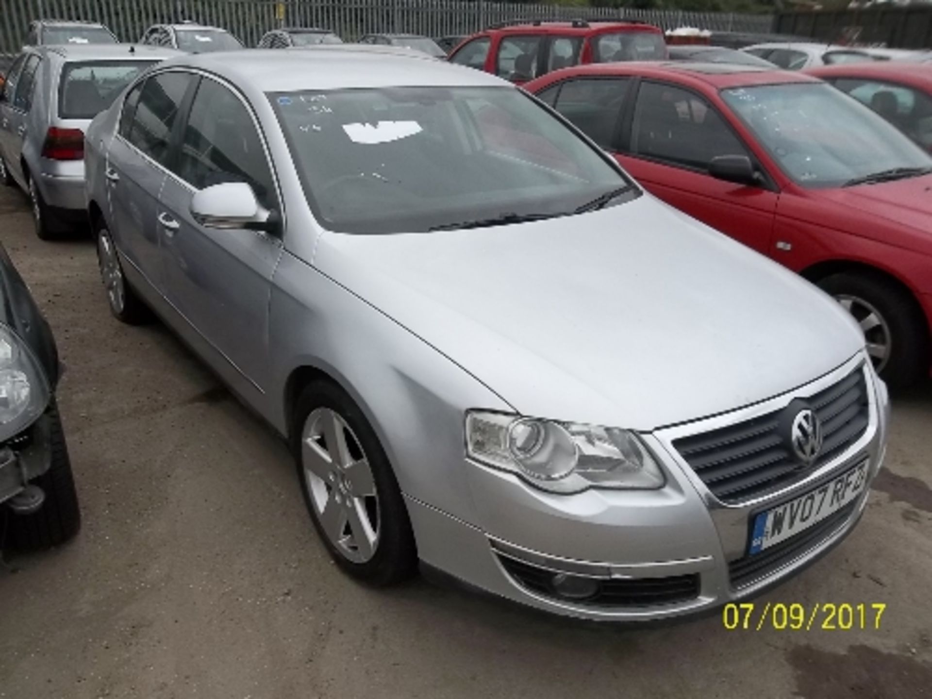 Volkswagen Passat Sport TDI 140 - WV07 RFZ Date of registration: 27.03.2007 1968cc, diesel, - Image 2 of 4