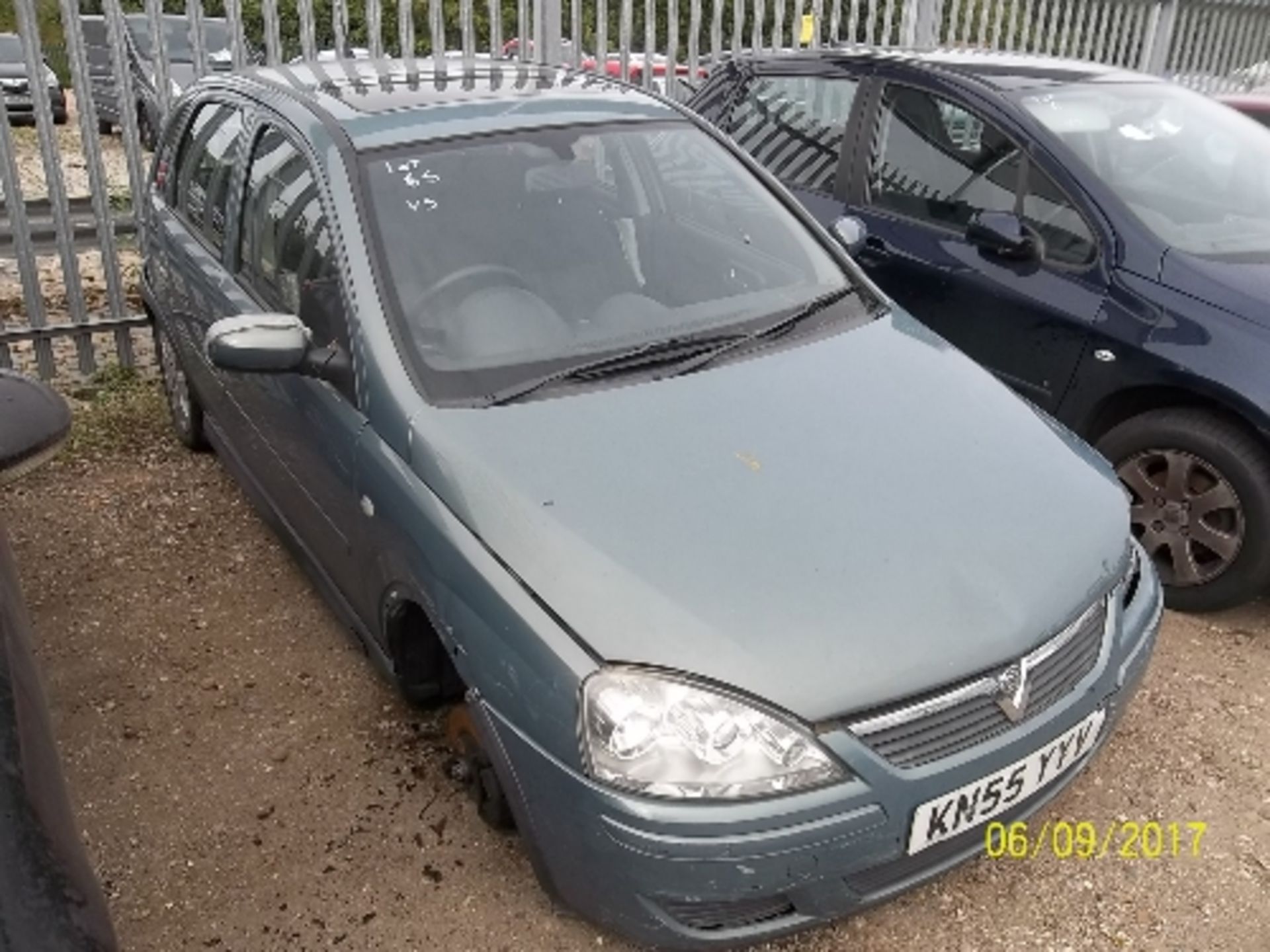 Vauxhall Corsa Design 16V Twinport - KN55 YYV Date of registration: 25.11.2005 1364cc, petrol, - Image 2 of 4