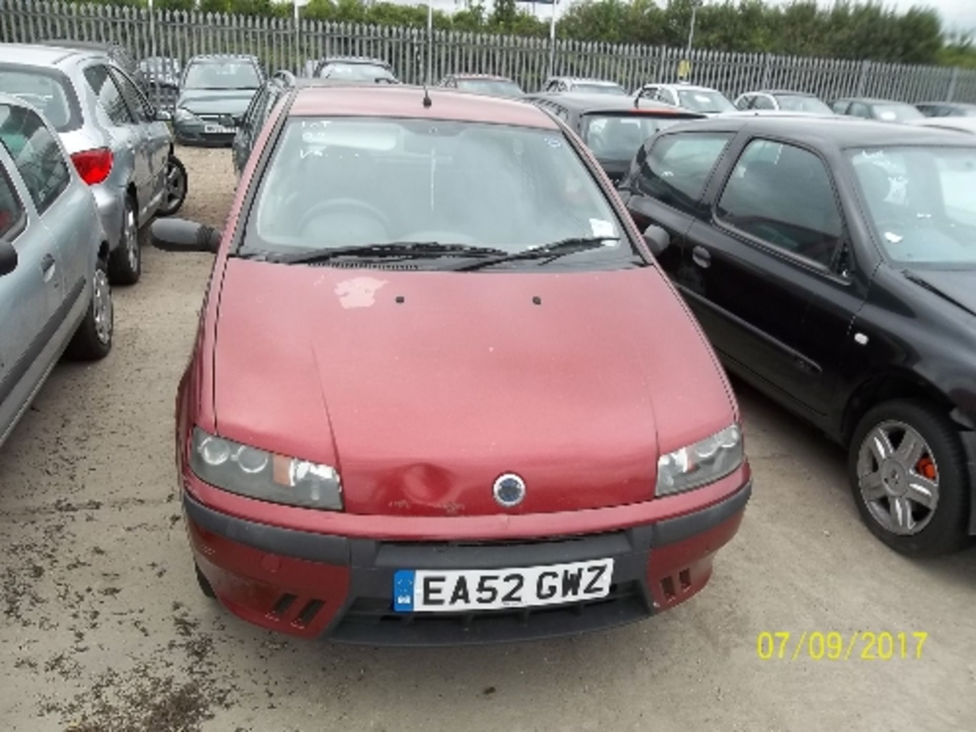 Fiat Punto Active Sport - EA52 GWZ Date of registration: 31.10.2002 1242cc, petrol, manual, red