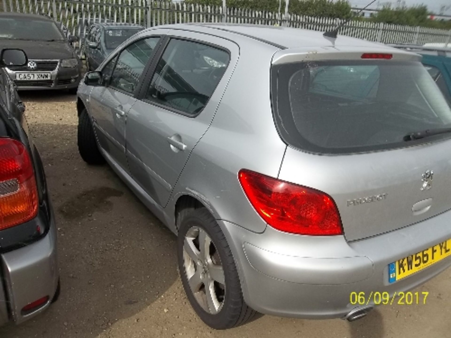 Peugeot 307 Sport HDI - KW56 FYL Date of registration: 30.01.2007 1560cc, diesel, manual, silver - Image 4 of 4