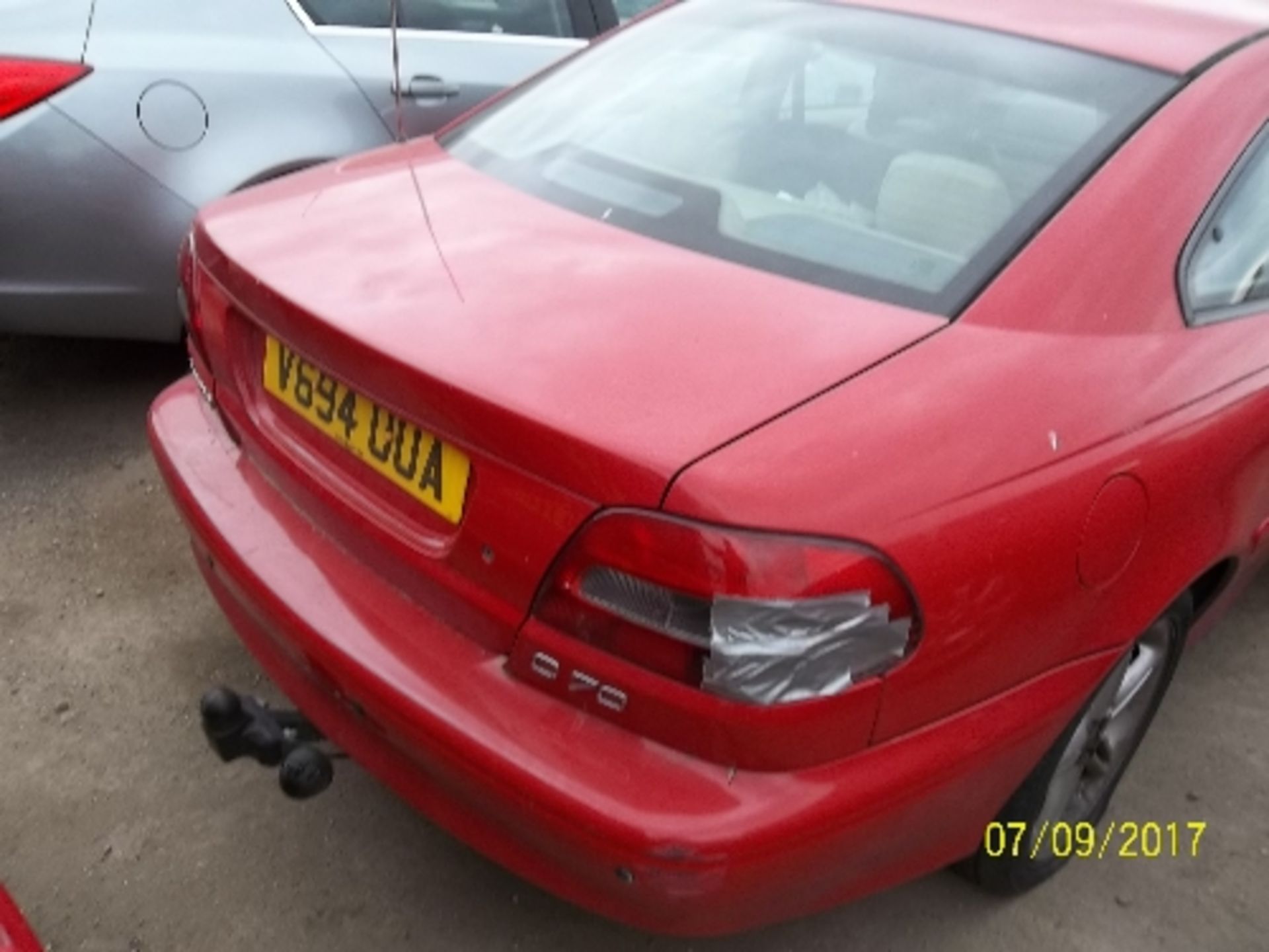 Volvo C70 T5 Coupe - V694 UUA Date of registration: 14.12.1999 2319cc, petrol, manual, red - Image 3 of 4