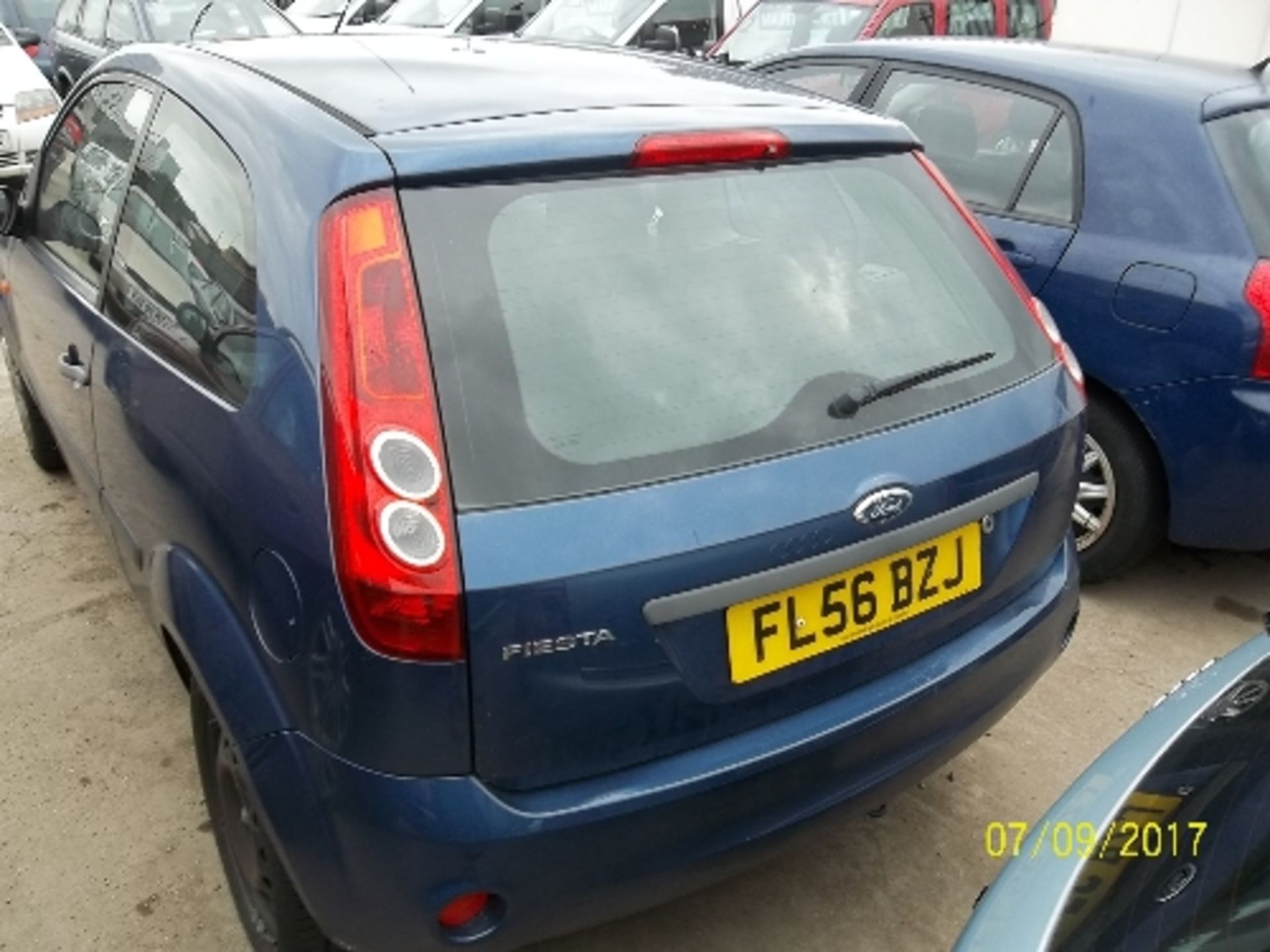 Ford Fiesta Style Climate - FL56 BZJ Date of registration: 18.09.2006 1242cc, petrol, manual, blue - Image 3 of 4