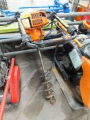 Stihl BT121 petrol auger