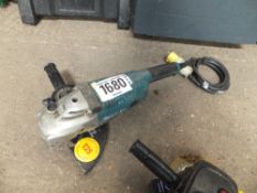 Makita GA9020 grinder