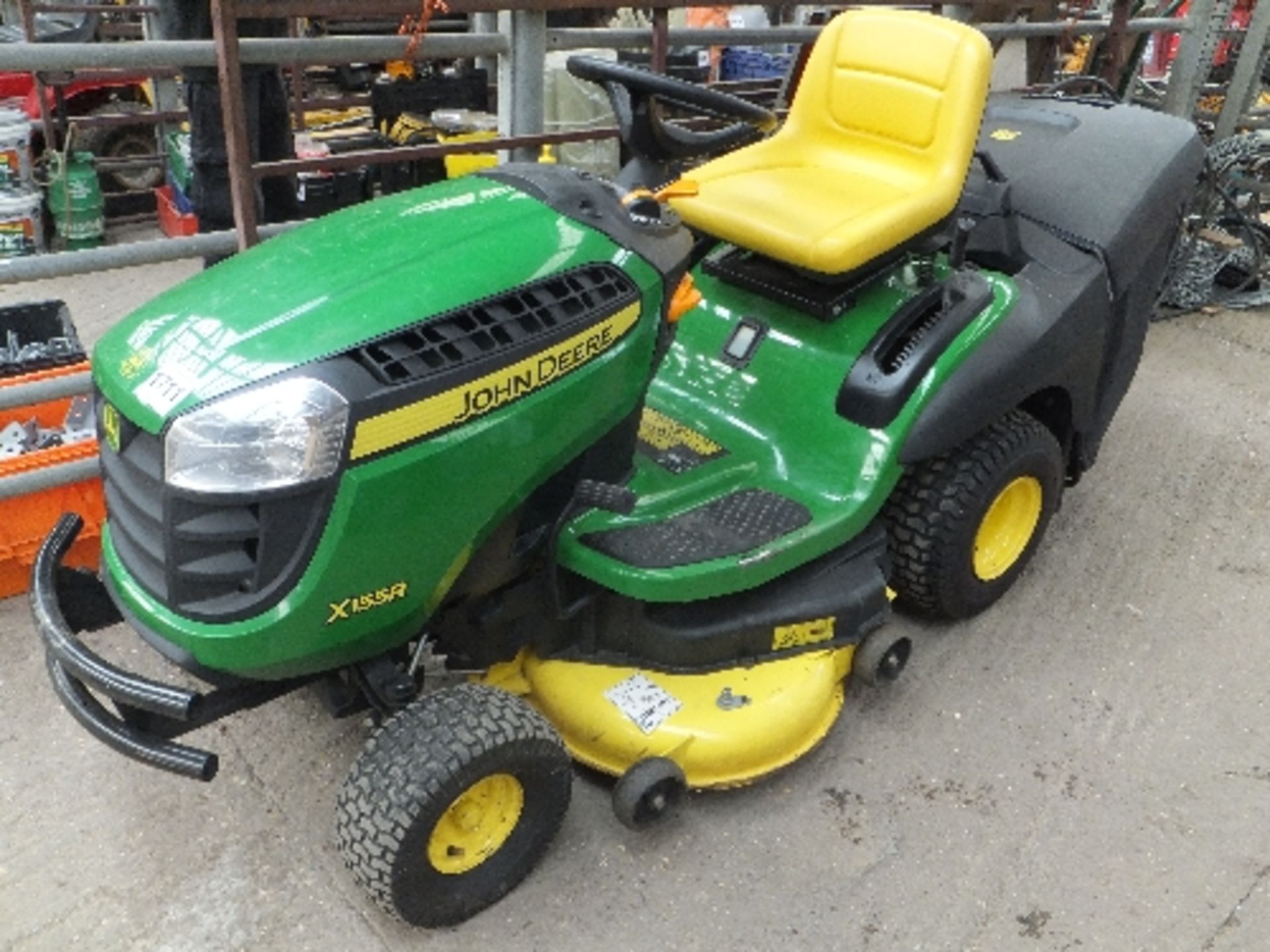 John Deere X155R hydrostatic garden tractor