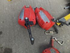 2 recovery winches