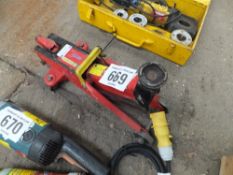 2 tonne trolley jack