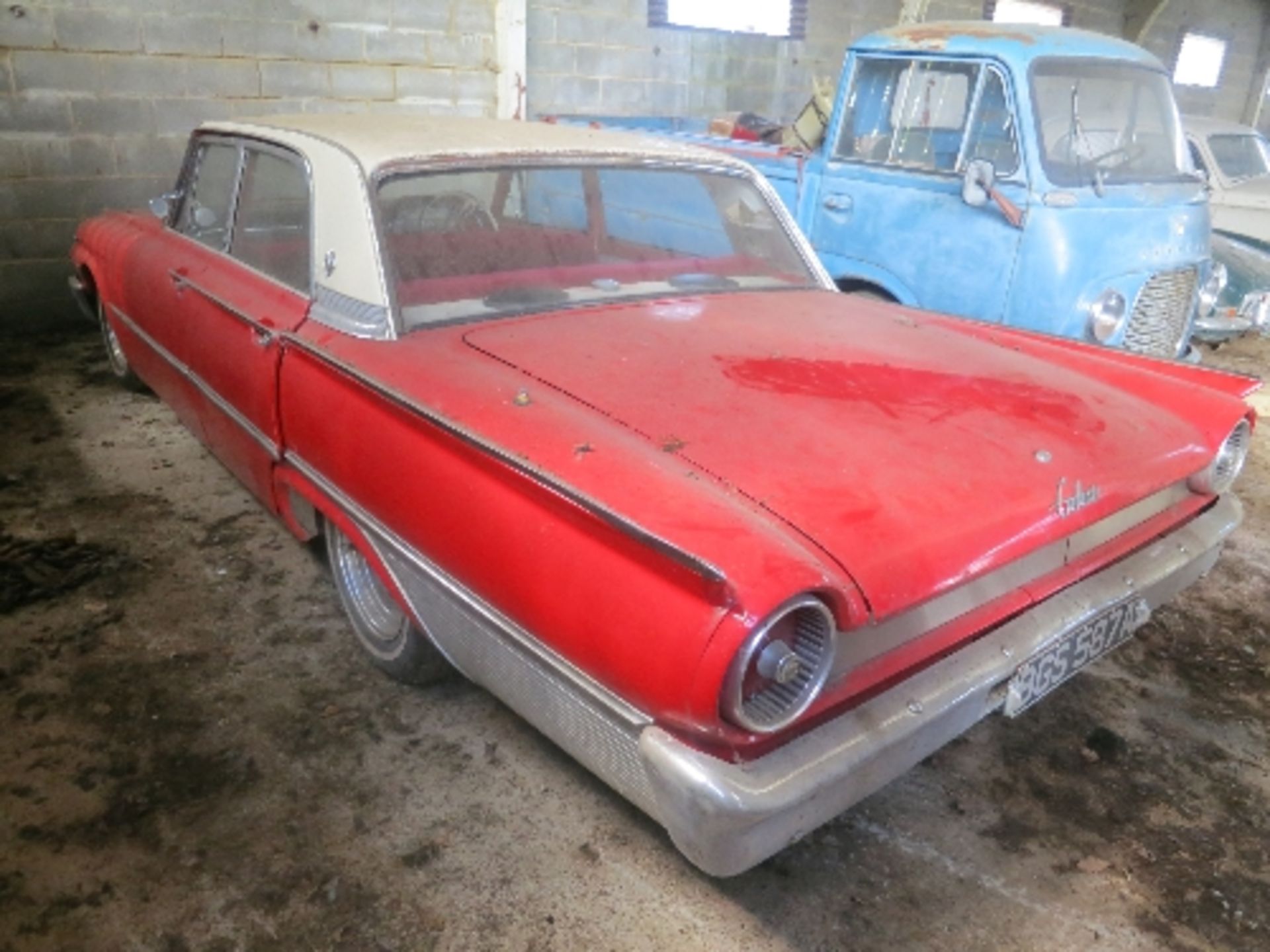 FORD GALAXIE 4 DOOR SALOON (RIGHT HAND RIVE) Registration Number: BGS 587A - 1962 - V5 - MOT expired - Image 2 of 2