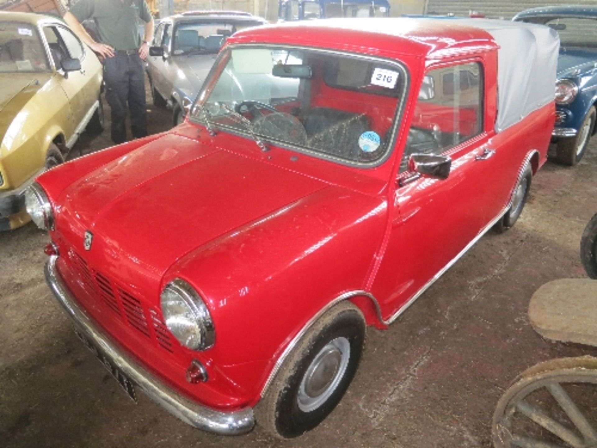 AUSTIN/MORRIS MINI 1000 PICKUP WITH CANVAS TILT Registration Number: FBJ 67T - 04/04/1979 -