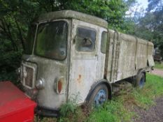 SEDDON-DENNIS WATER TANKER Registration Number: 812 UUR - no documents