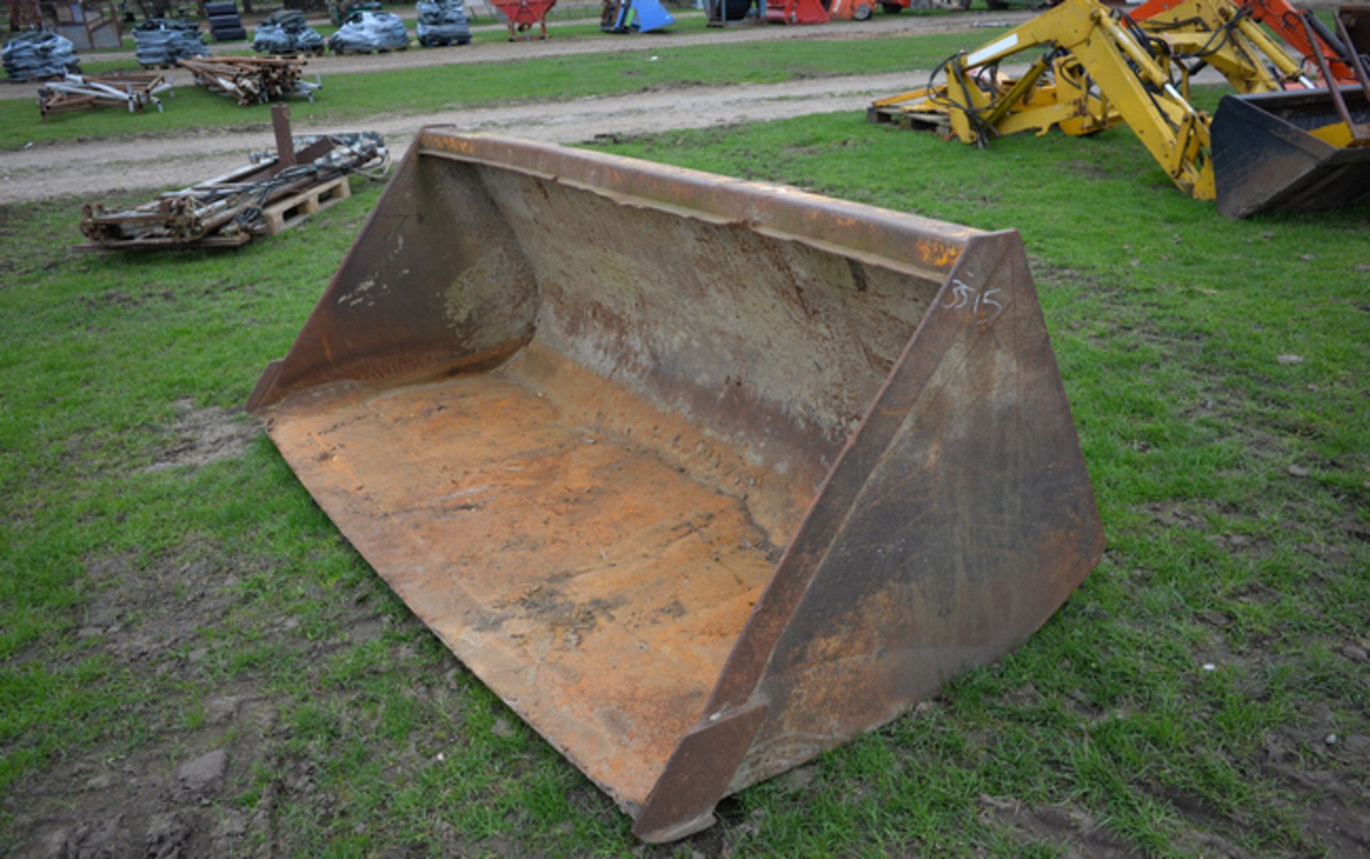 *3515 JCB telehandler bucket