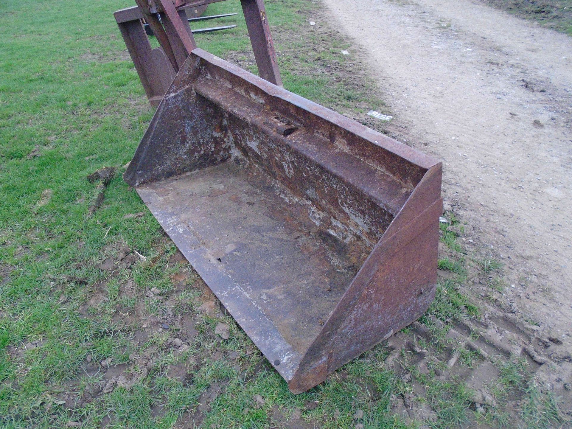 3517 Bobcat bucket