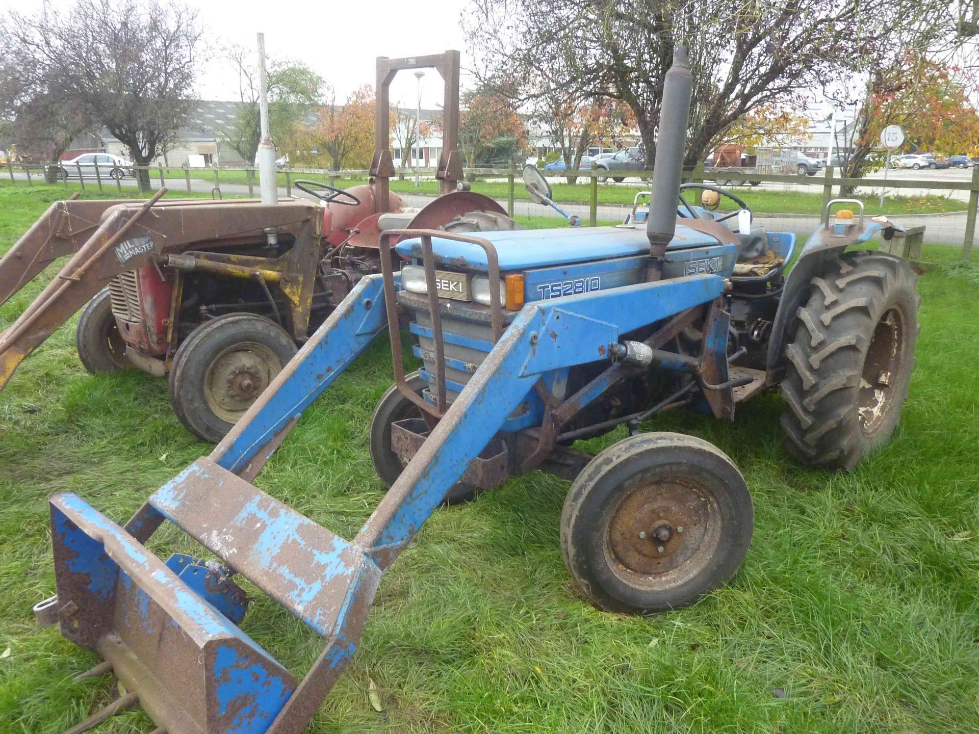 *4663 Iseki TS2810 tractor