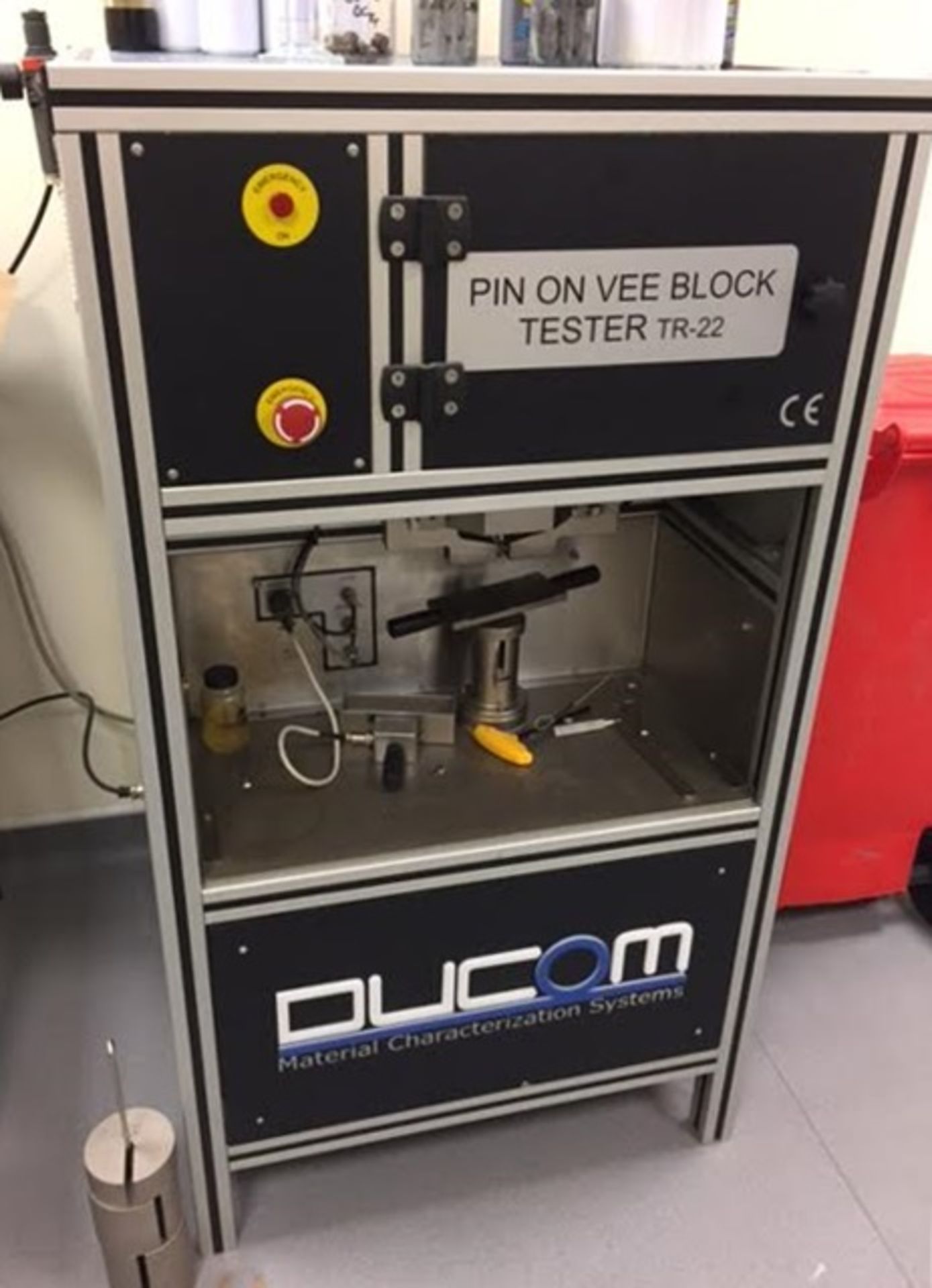 1 x Ducom TR22 Pin and Vee Block Tester - Used to Evaluate Wear Preventive and Load Carrying - Image 10 of 10