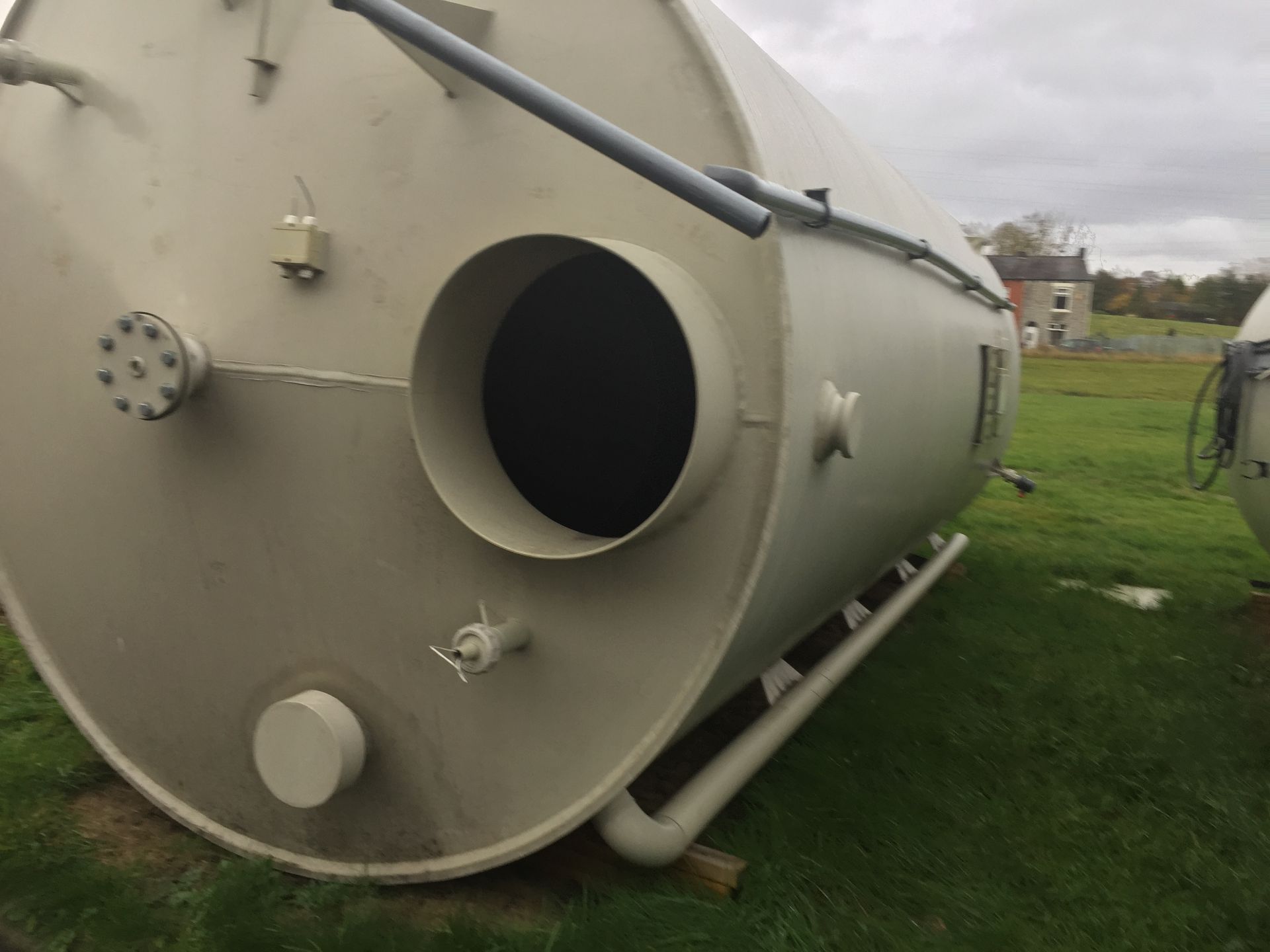 1 x BHD2 25,000 Litre Polypropylene Chem Resist Tank - Location: Oldham Has been used for detergent - Bild 6 aus 9