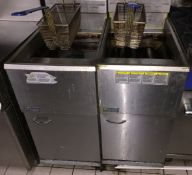 2 x Pifco 35C+ Gas Fryers With Frying Baskets - Stainless Steel - CL188 - H79 x W39 cms - Ref