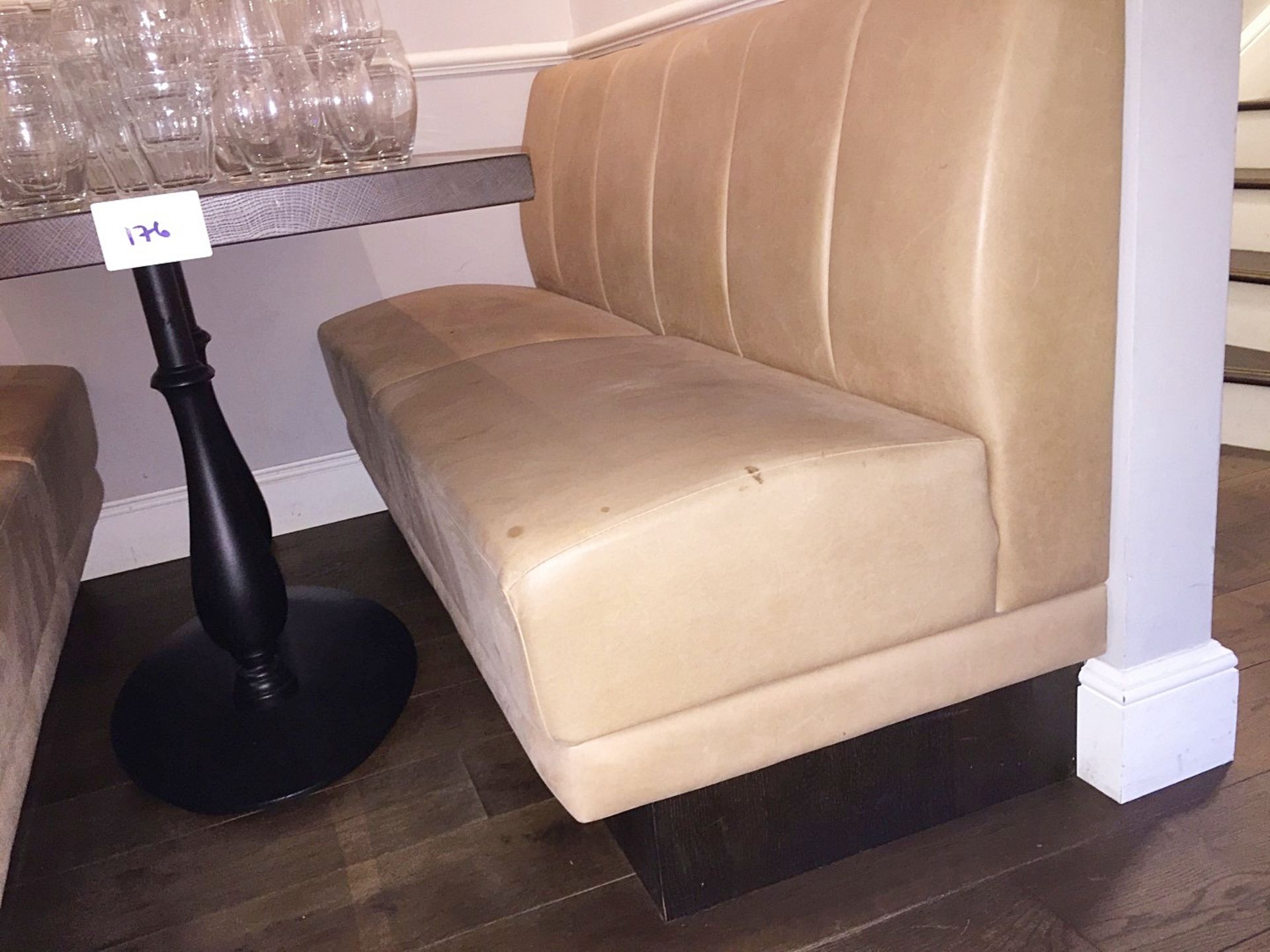 1 x Luxurious High End Seating Booth - Tastefully Upholstered In Cream Leather with Comfortable - Image 2 of 4