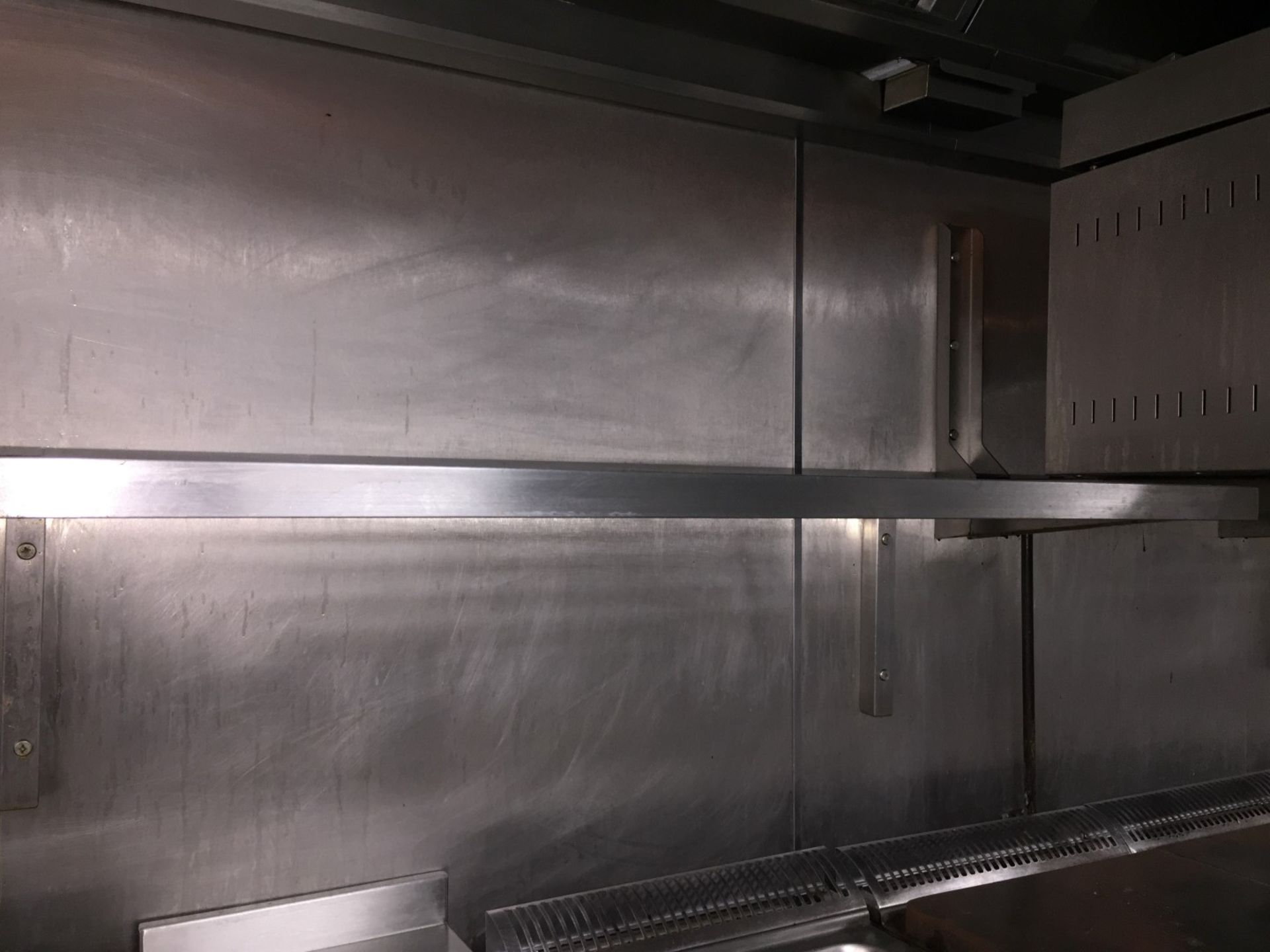 1 x Wallmounted Stainless Steel Commercial Kitchen Shelf / Rack - Dimensions: 98 x 50cm - Ref: WS/SF - Image 3 of 3