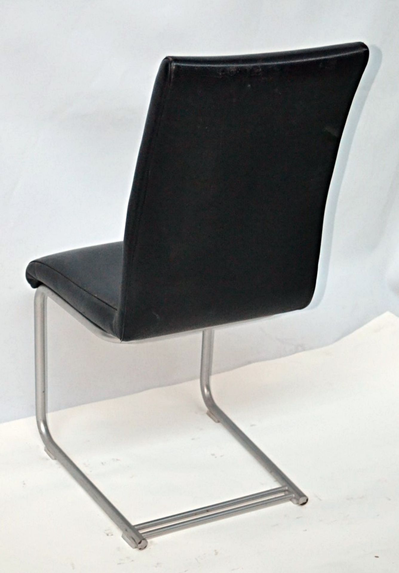 6 x Matching VENJAKOB "Let's Go" Dining Chairs - Expertly Upholstered In Black Leather With Metal Ca - Image 4 of 9