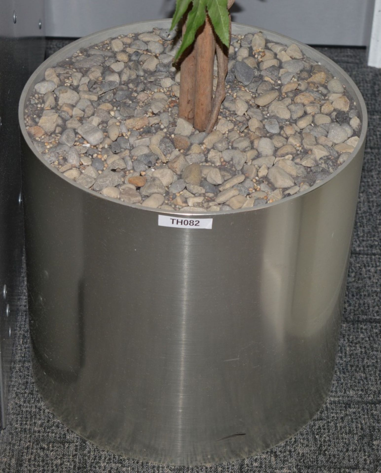 1 x Artificial Potted Office Plant - Approx 160cm Tall - CL400 - Ref 082 - Location: Manchester - Image 2 of 2