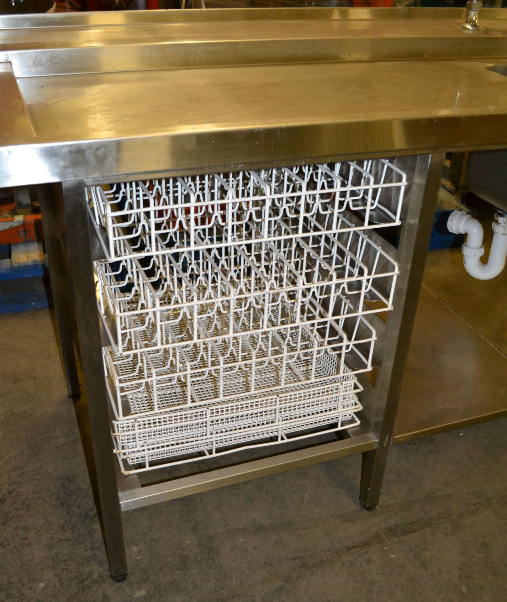 1 x Large Single Sink Unit - Large Draining Board, Draining Rack and Tap/Spray Combo - Approx. - Image 3 of 8