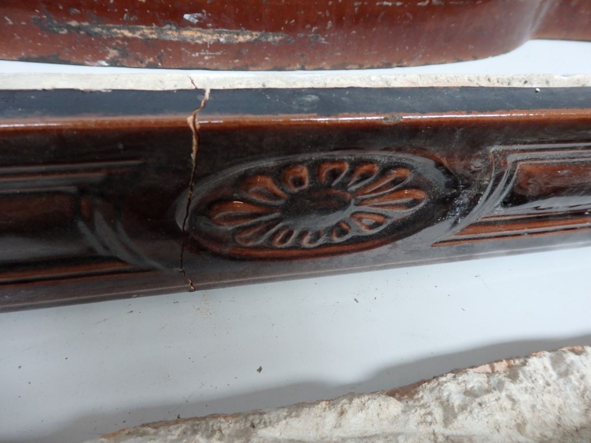 1 x Vintage Ceramic Fire Surround - 90cm Wide - Recently Removed From An Upmarket Bar Environment - - Image 8 of 16