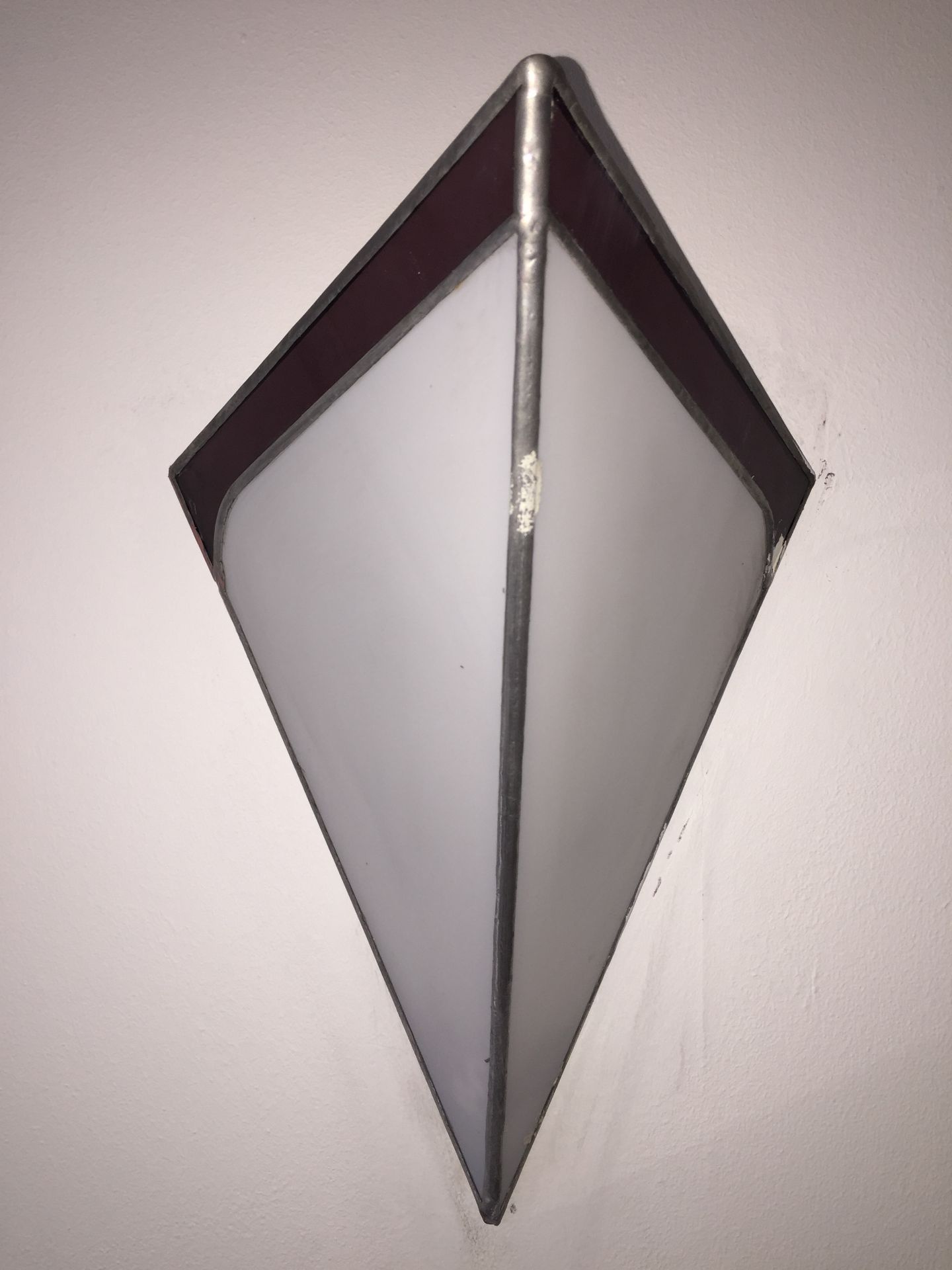 4 x Matching Art Deco Wall Lights With Stained Glass Shades - Dimensions: Height 35cm x 20cm x Depth - Image 2 of 4