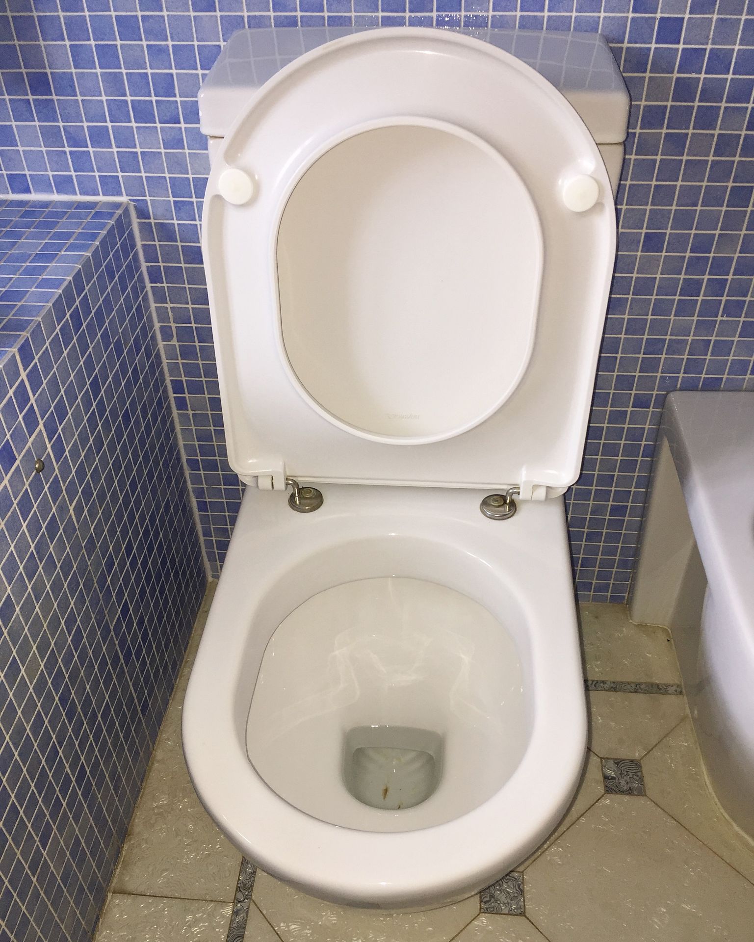 1 x Toilet And Bidet - More Information and Pictures To Follow - Both Preowned In Good Condition - - Bild 5 aus 6